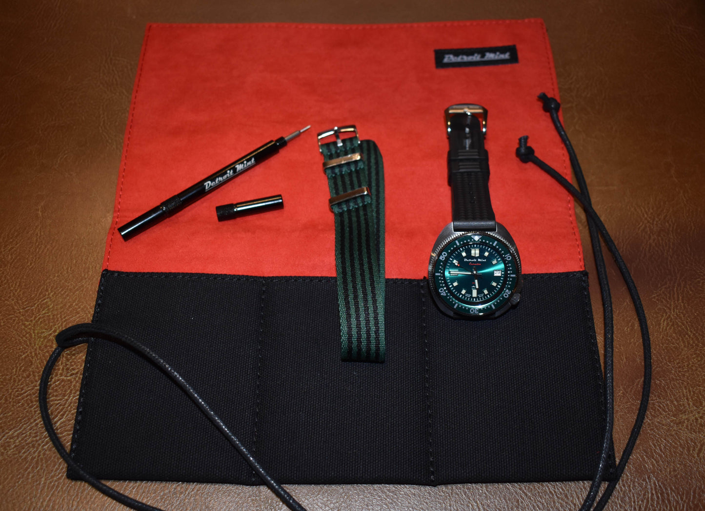 Detroit Mint Rally Diver Green Light