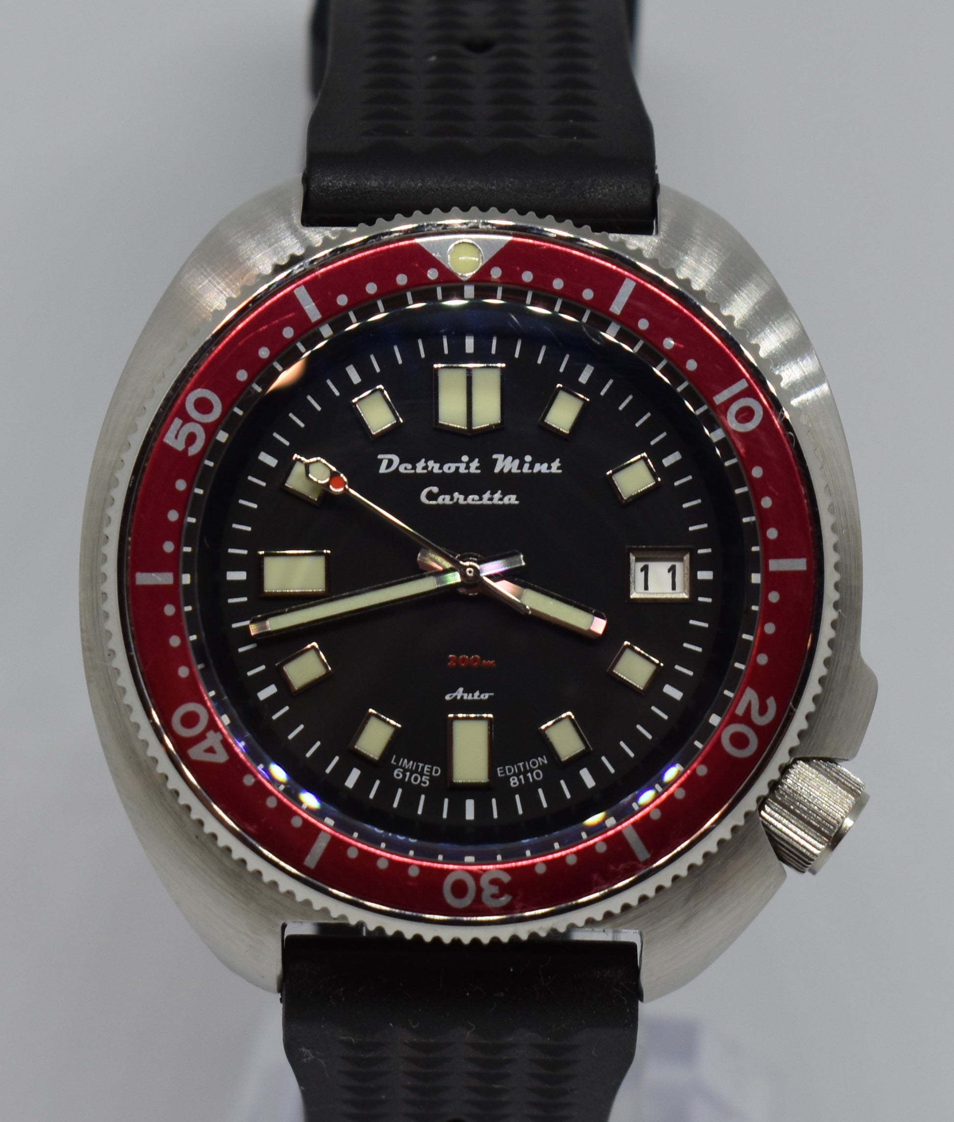 Detroit Mint Caretta Red Hook Black Turtle Diver 6105