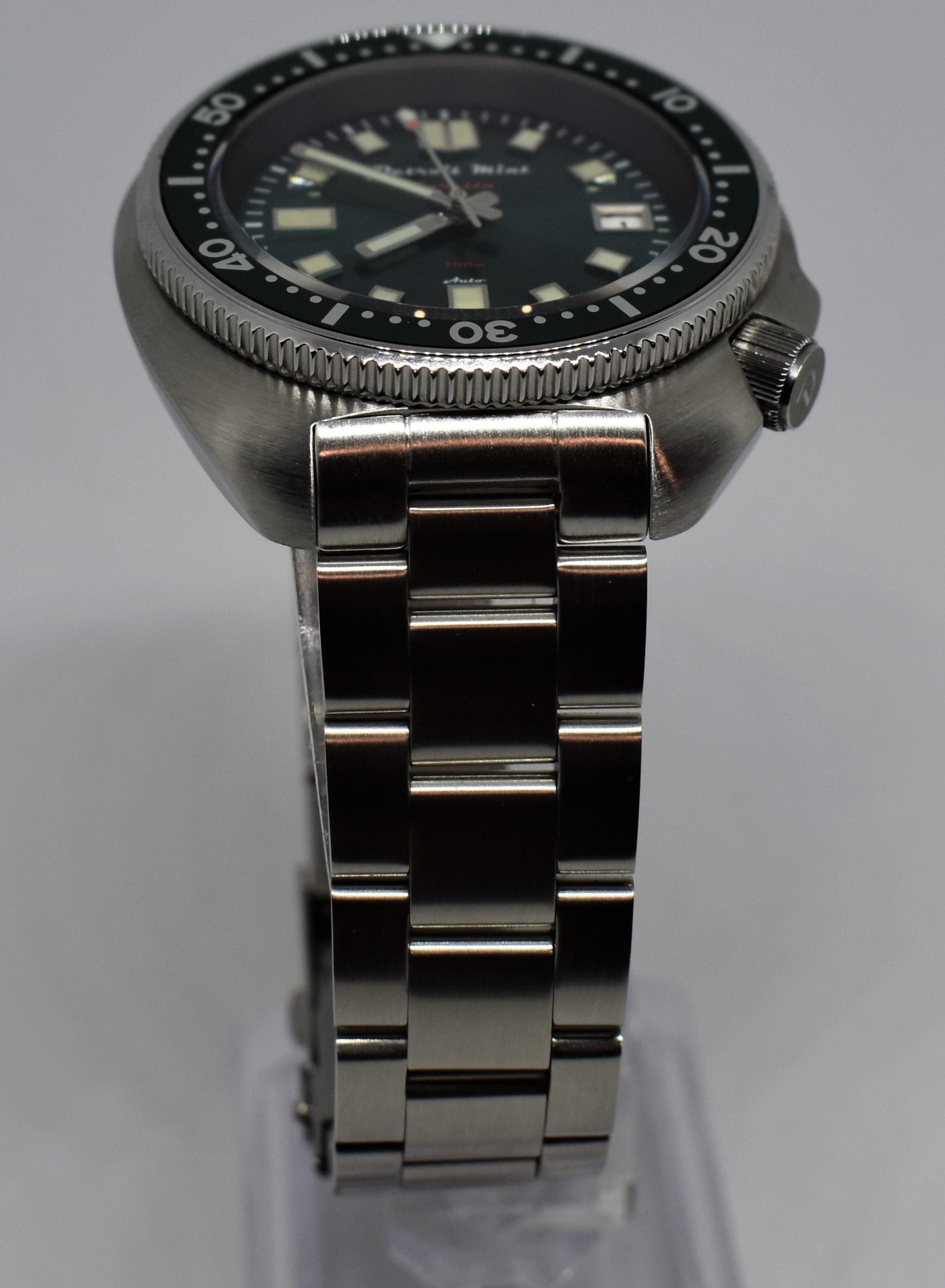 Detroit Mint Afield Sports Field Watch
