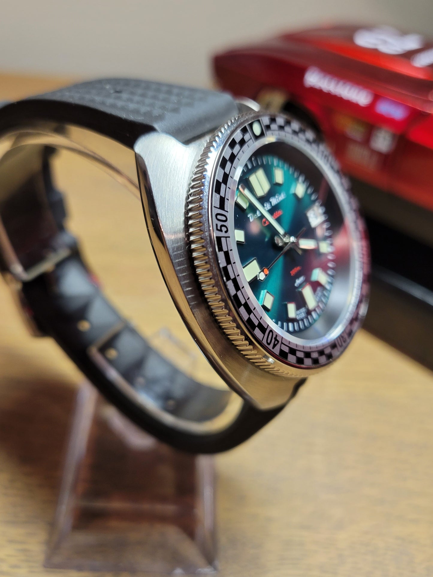 Detroit Mint Rally Diver Green Light